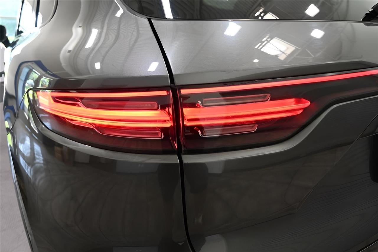 Porsche Cayenne  2019