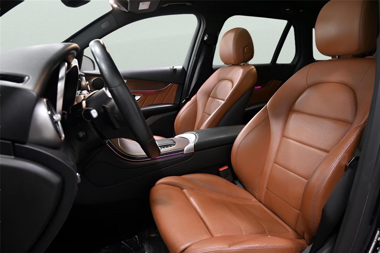 Mercedes-Benz GLC-Class  2021