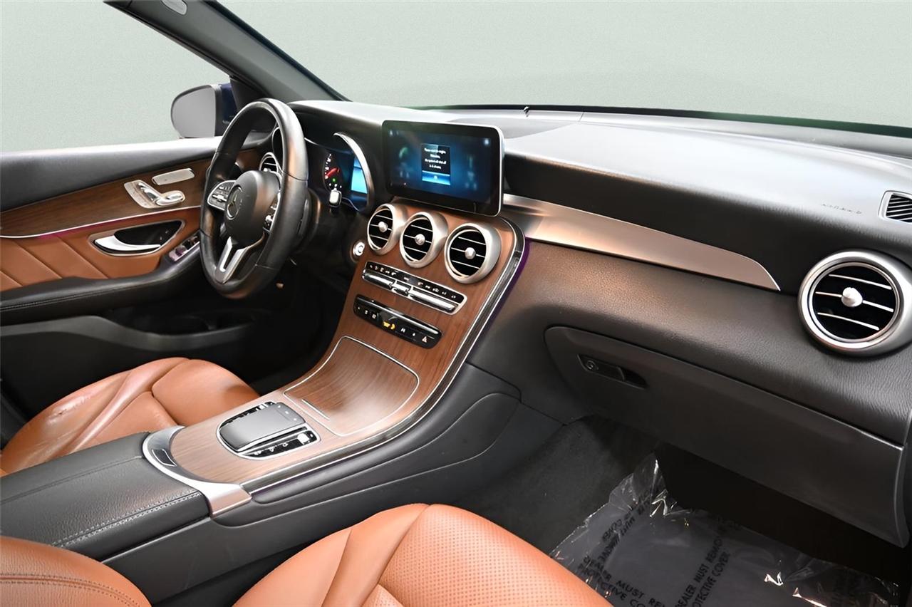 Mercedes-Benz GLC-Class  2021