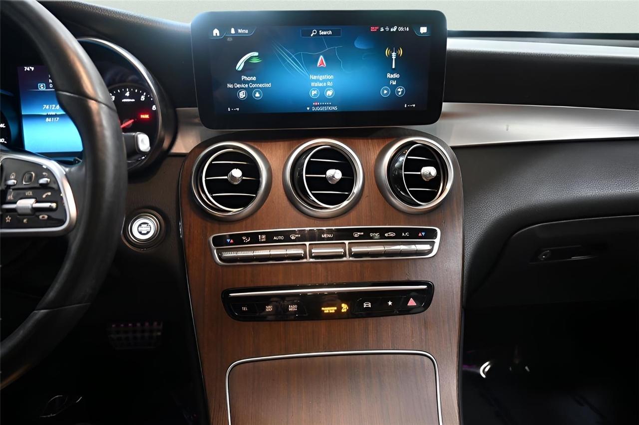 Mercedes-Benz GLC-Class  2021