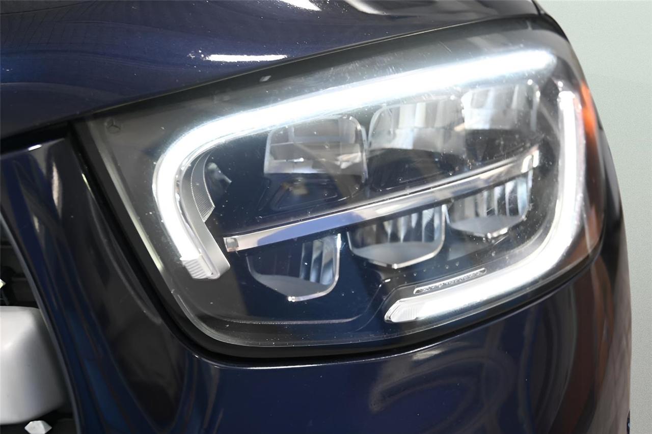 Mercedes-Benz GLC-Class  2021