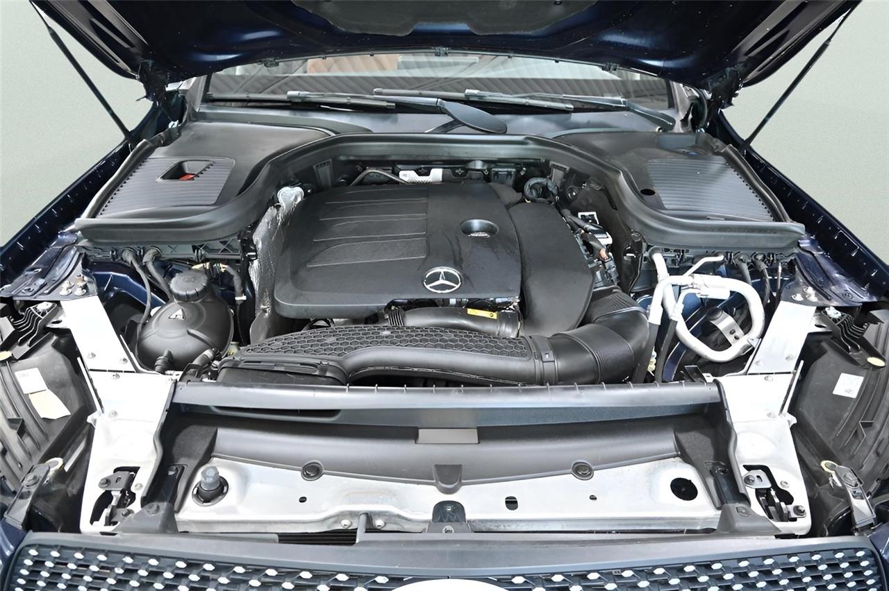 Mercedes-Benz GLC-Class  2021