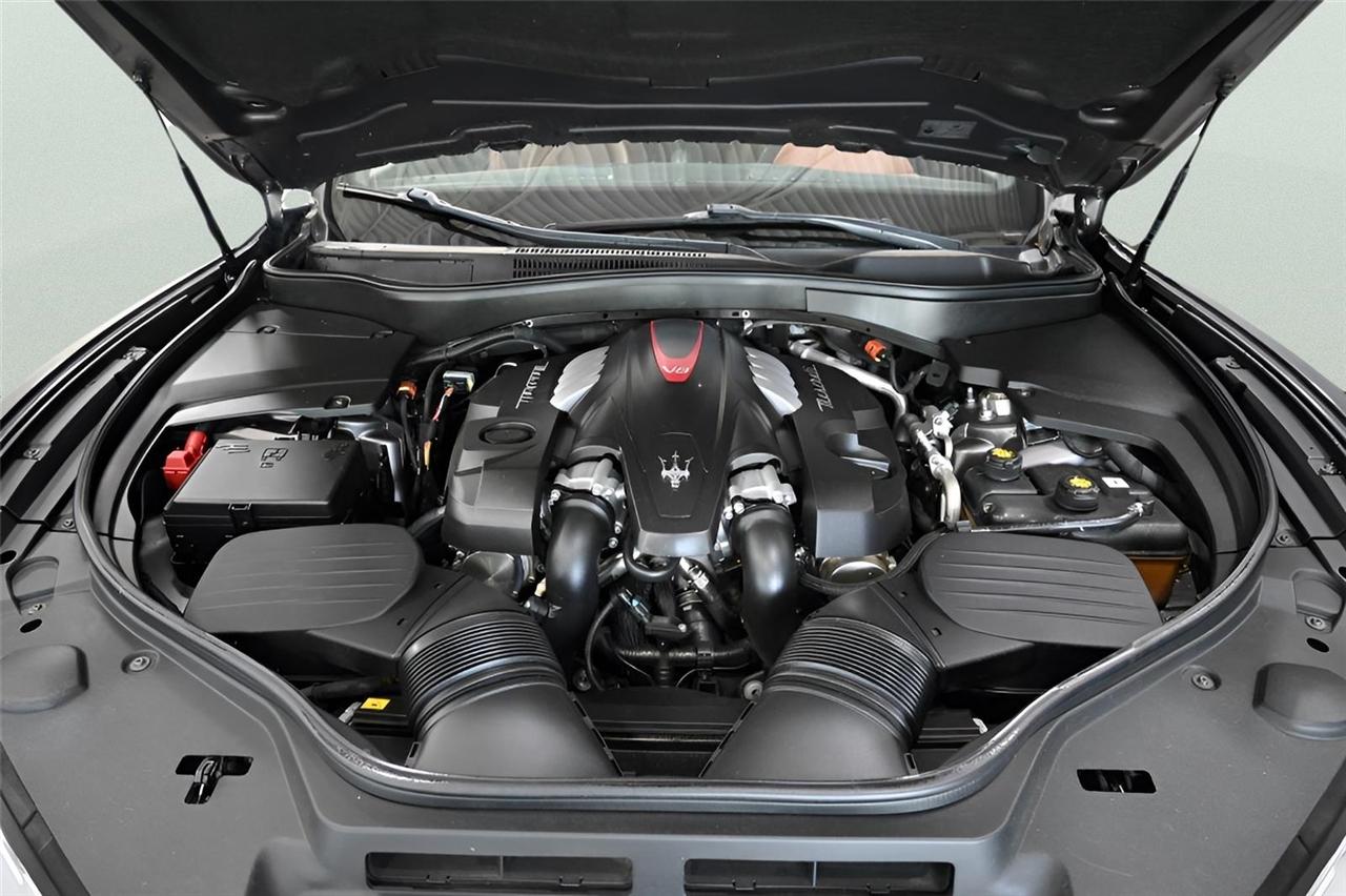 Maserati Levante  2019