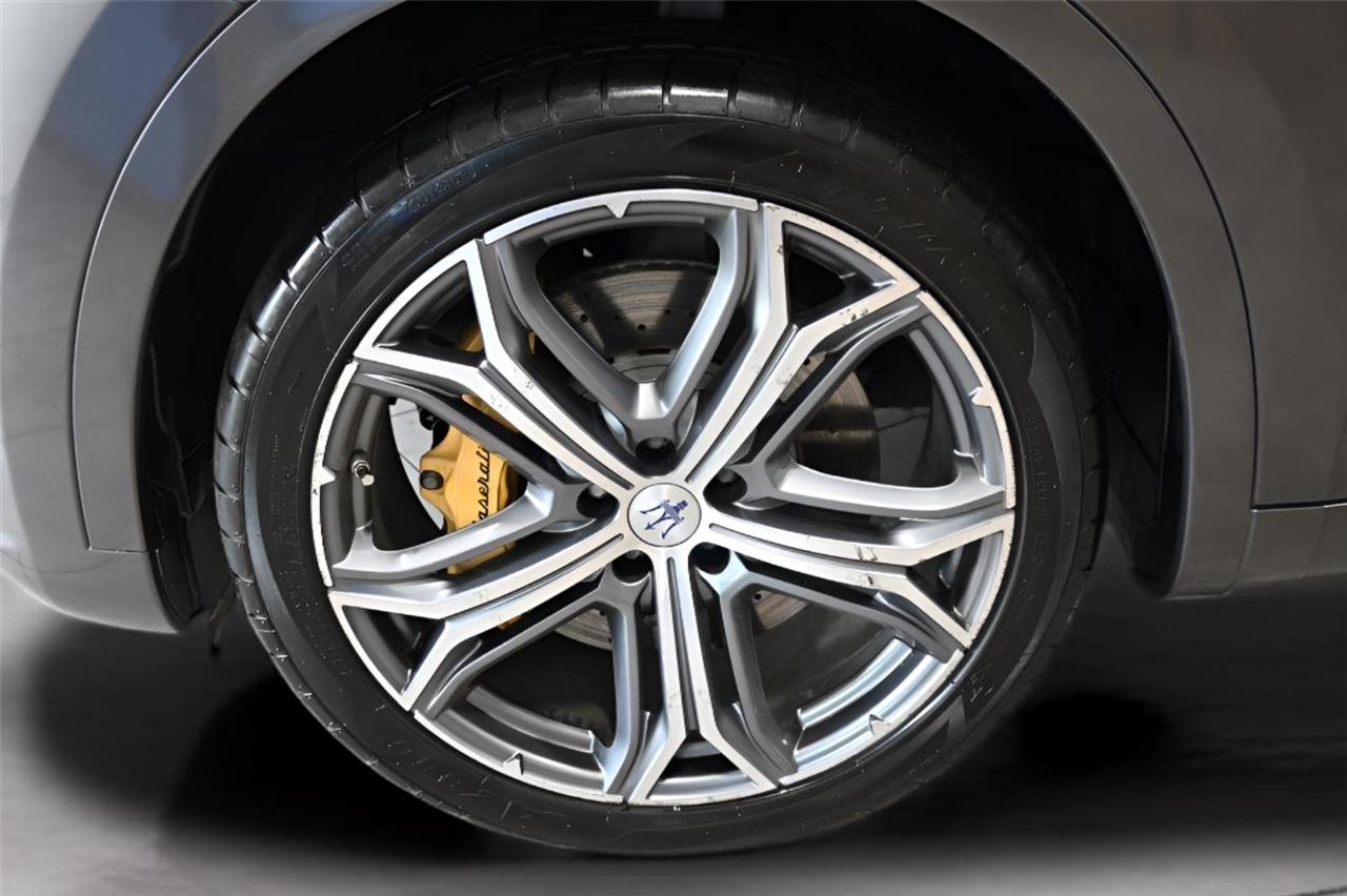 Maserati Levante  2019