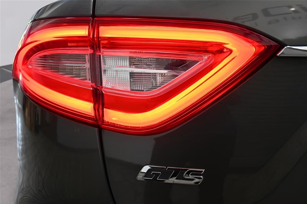 Maserati Levante  2019