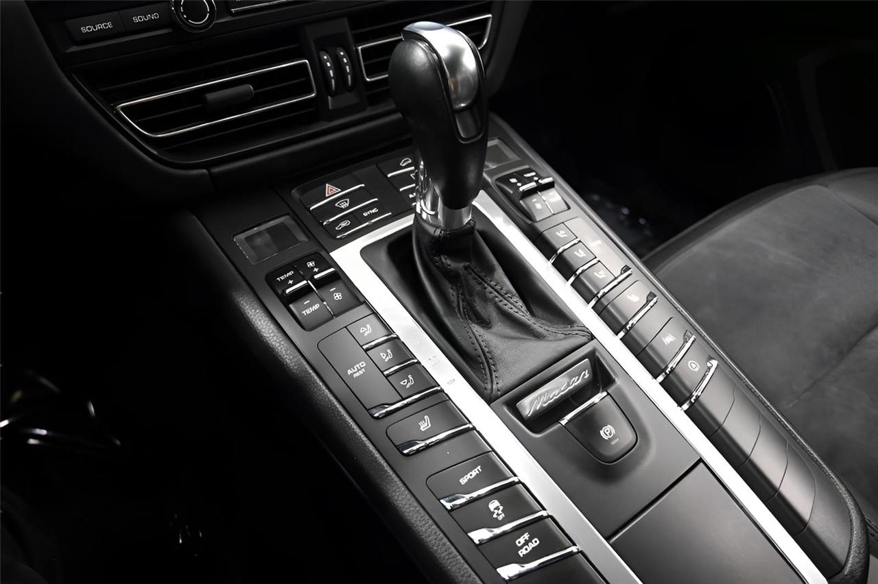 Porsche Macan  2019