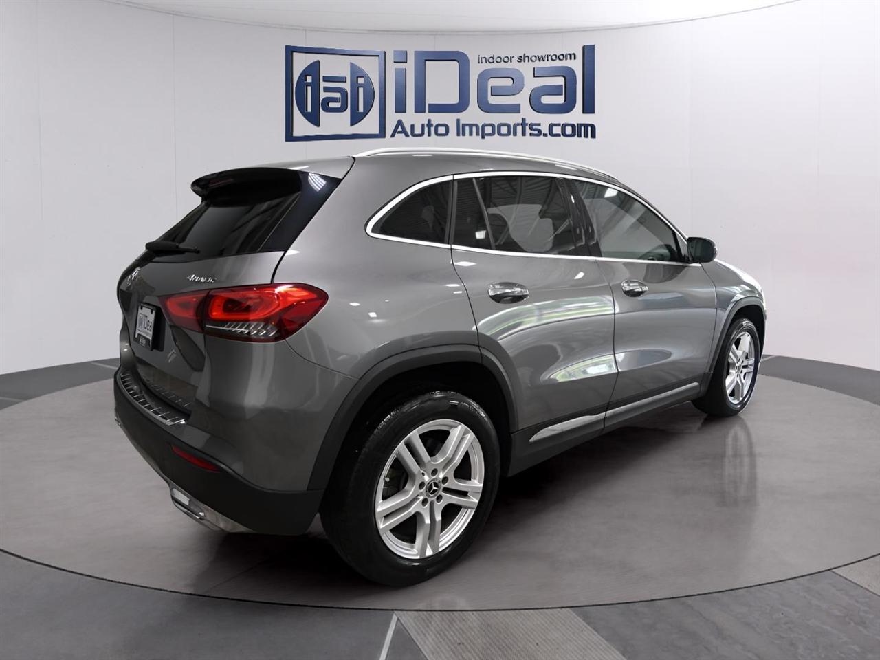Mercedes-Benz GLA-Class  2021