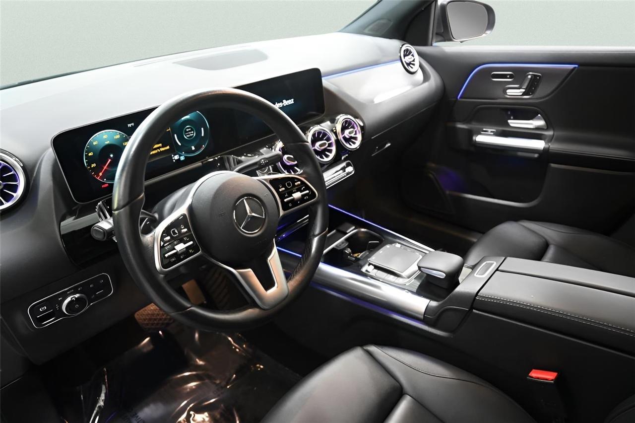 Mercedes-Benz GLA-Class  2021