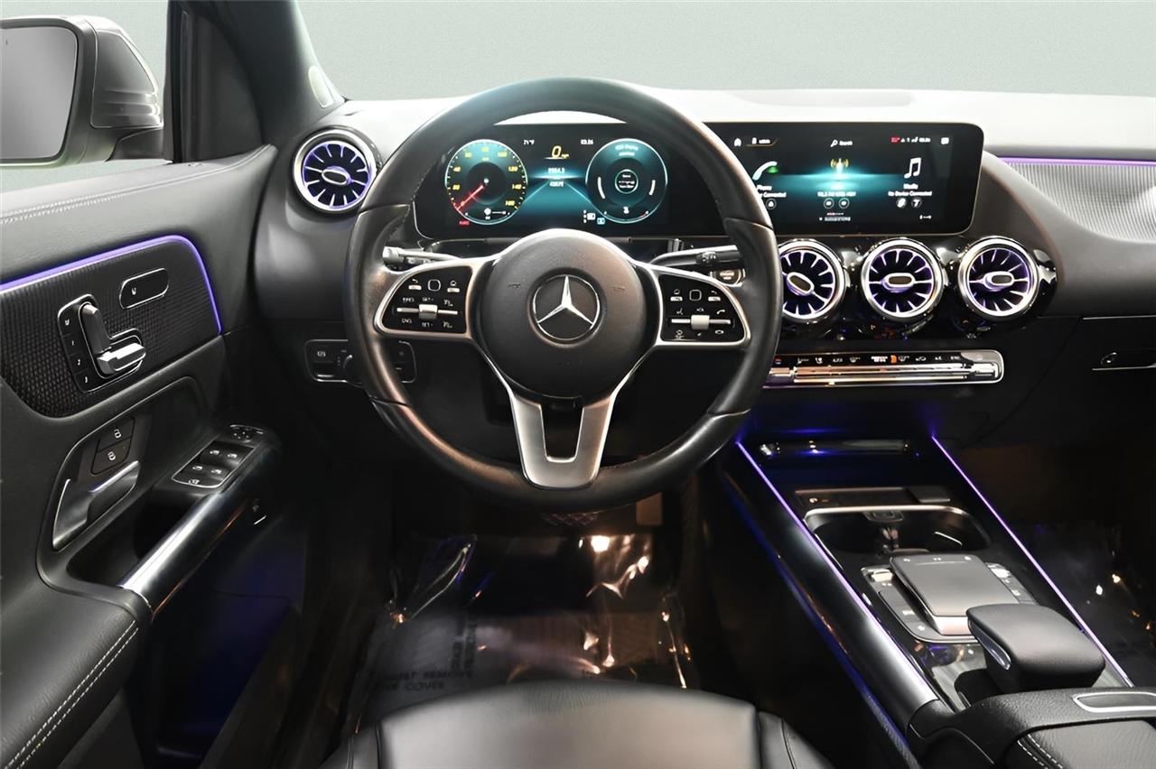 Mercedes-Benz GLA-Class  2021