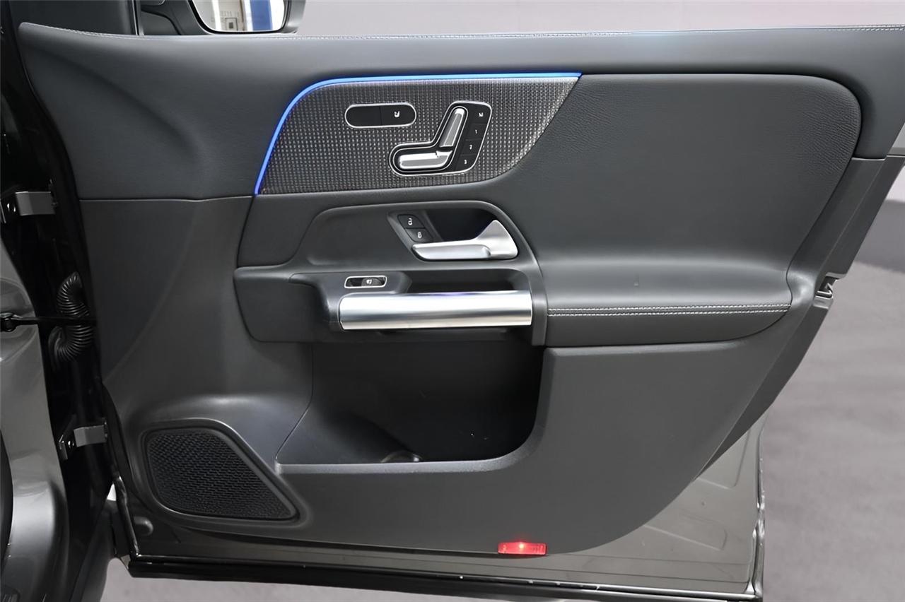 Mercedes-Benz GLA-Class  2021