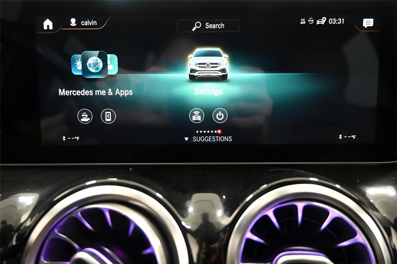 Mercedes-Benz GLA-Class  2021