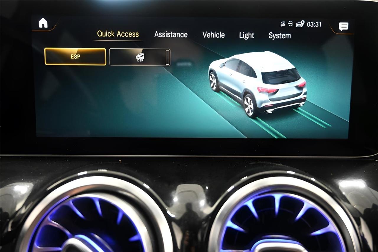 Mercedes-Benz GLA-Class  2021