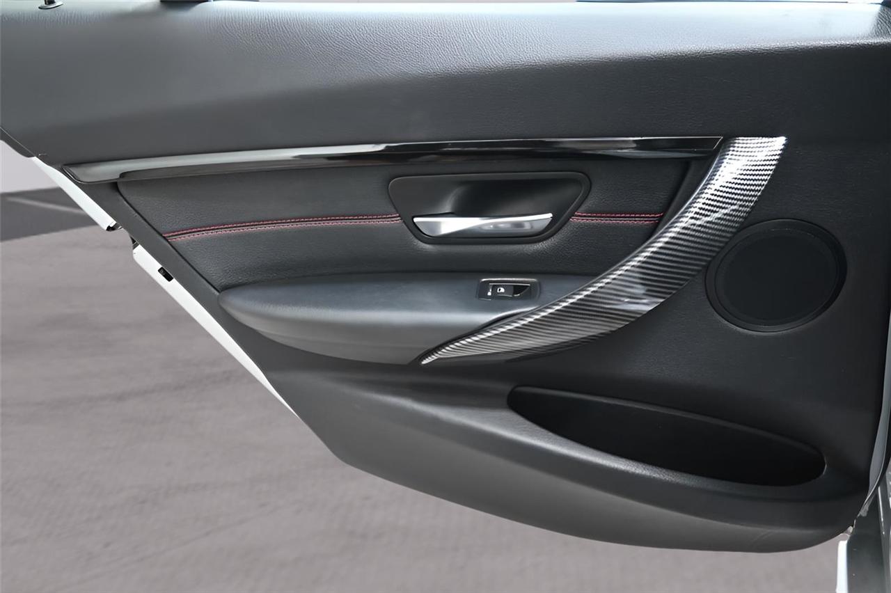 BMW 3-Series  2016