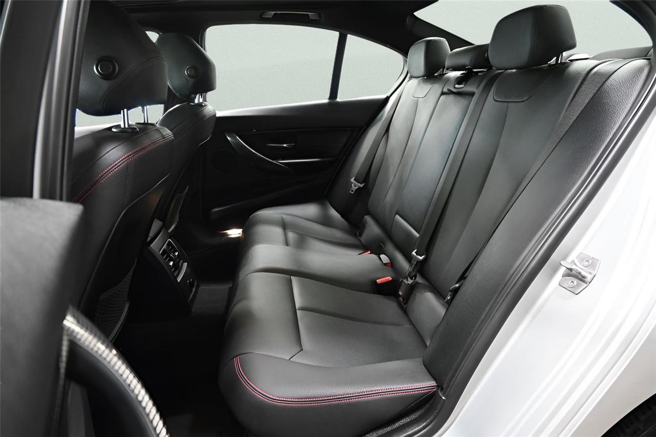 BMW 3-Series  2016