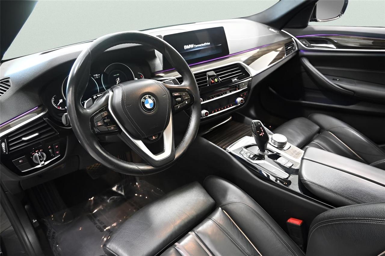 BMW 5-Series  2018