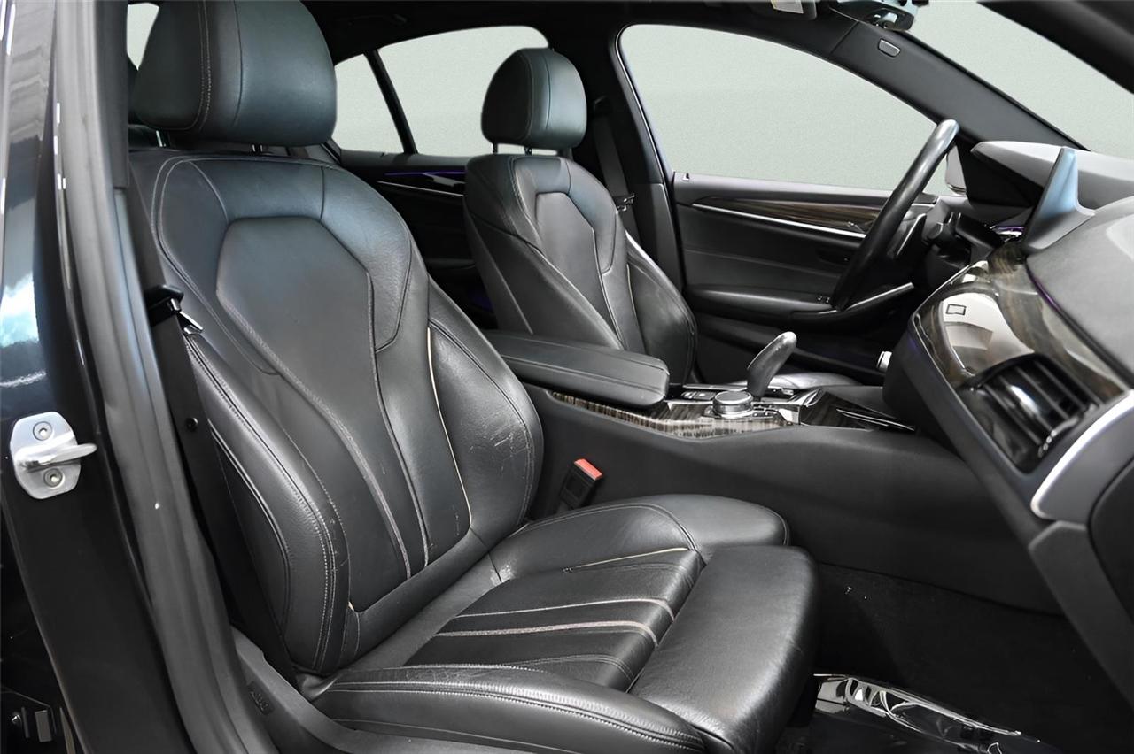 BMW 5-Series  2018
