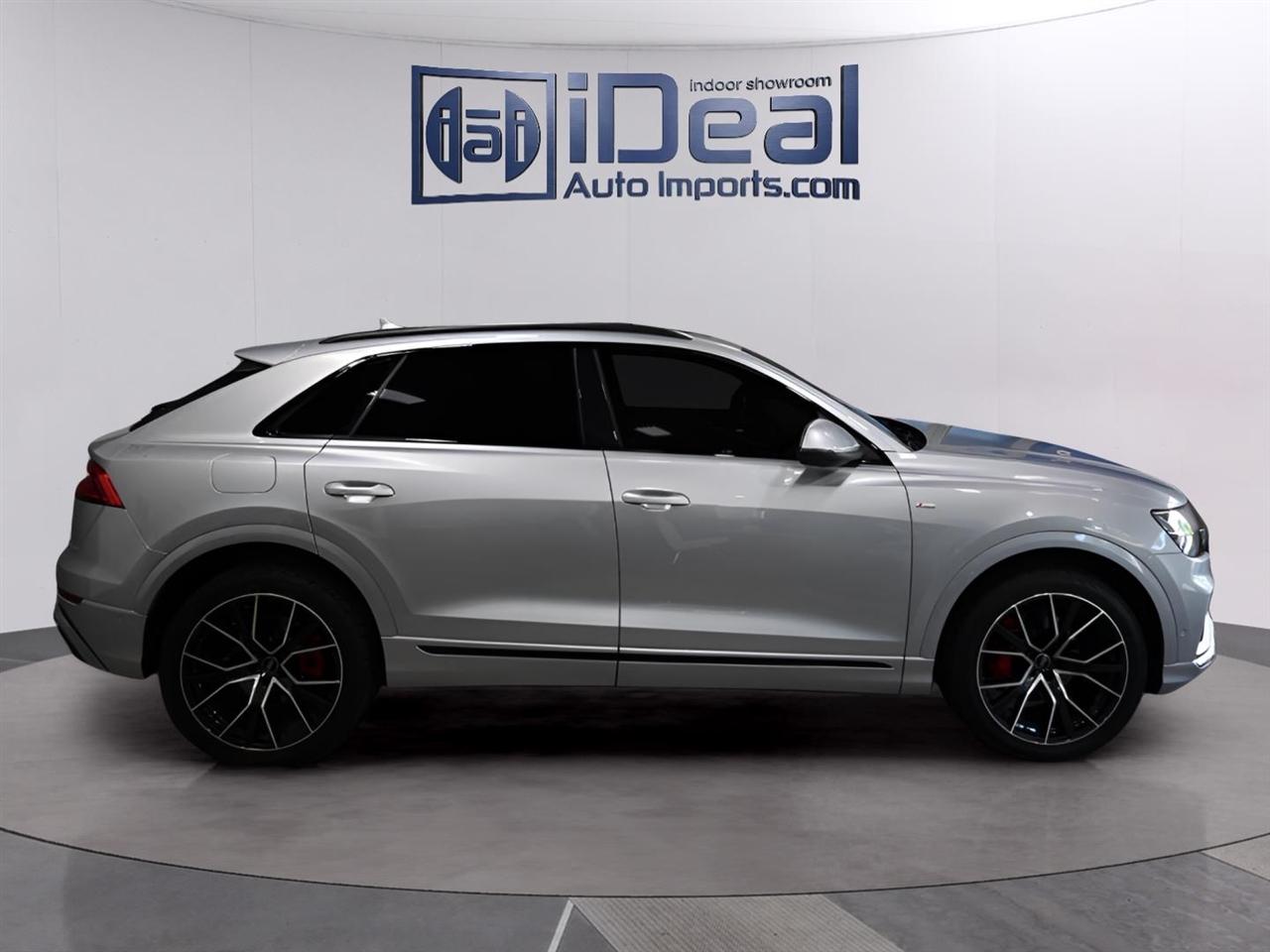 Audi Q8  2021