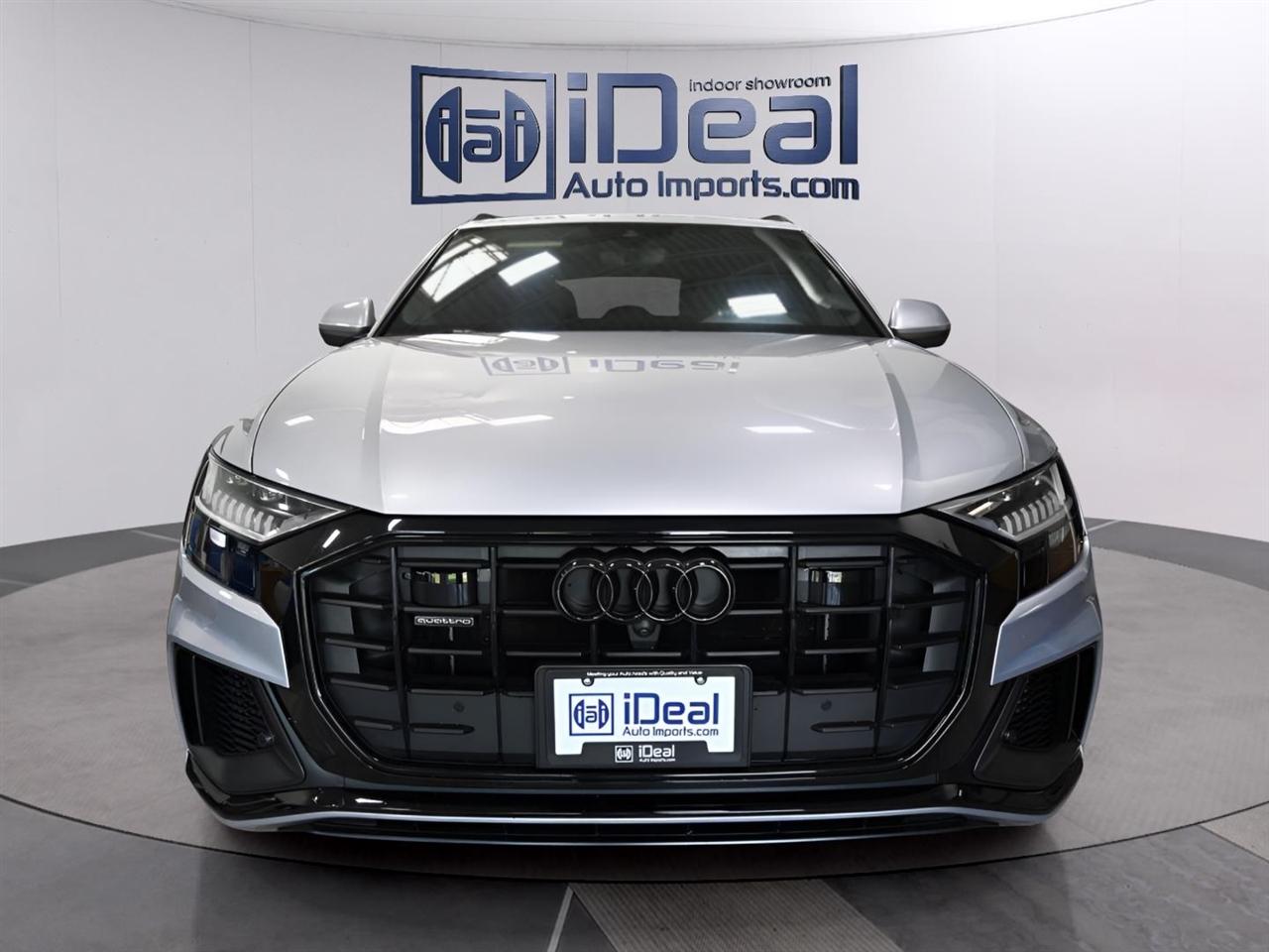 Audi Q8  2021