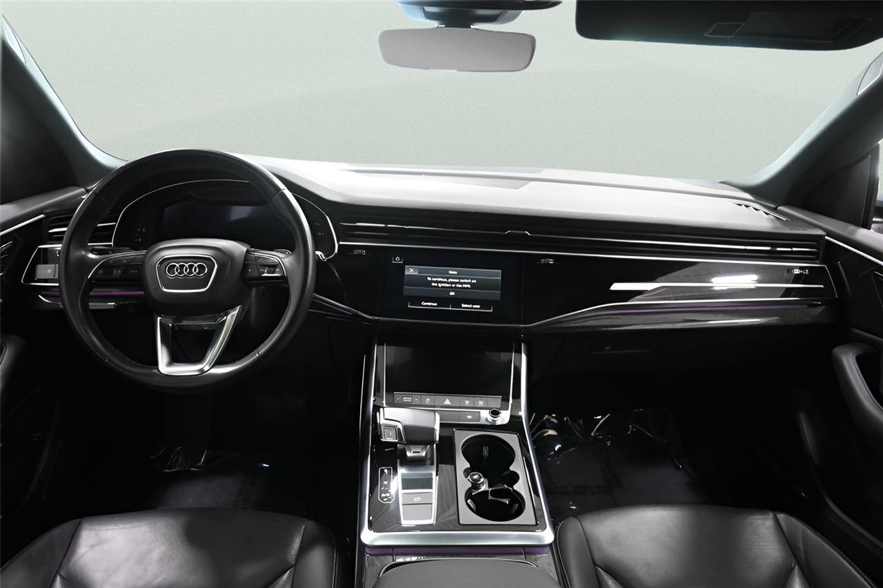 Audi Q8  2021