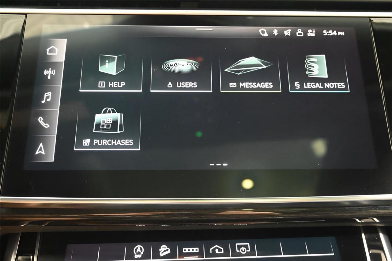 Audi Q8  2021