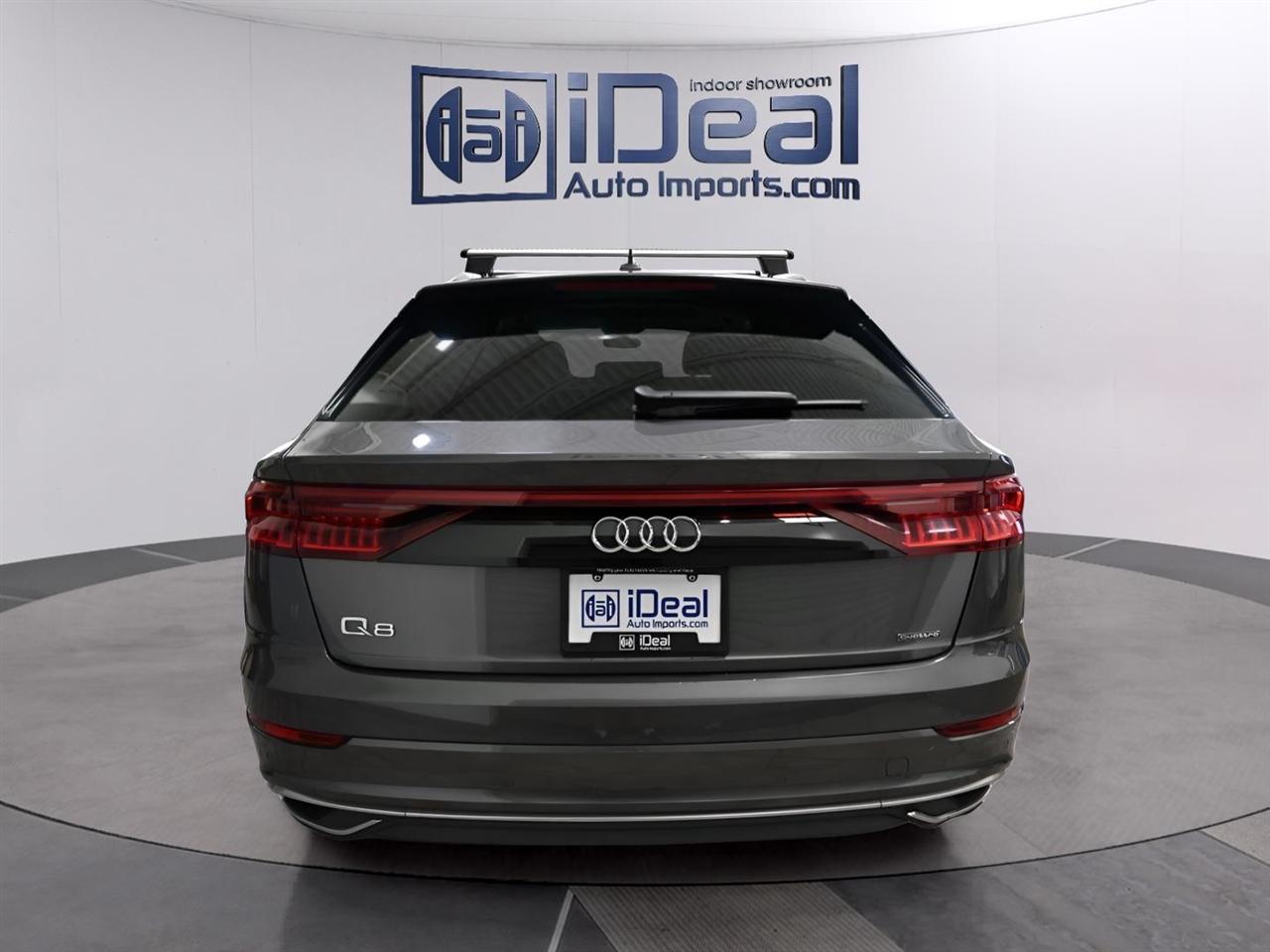 Audi Q8  2021