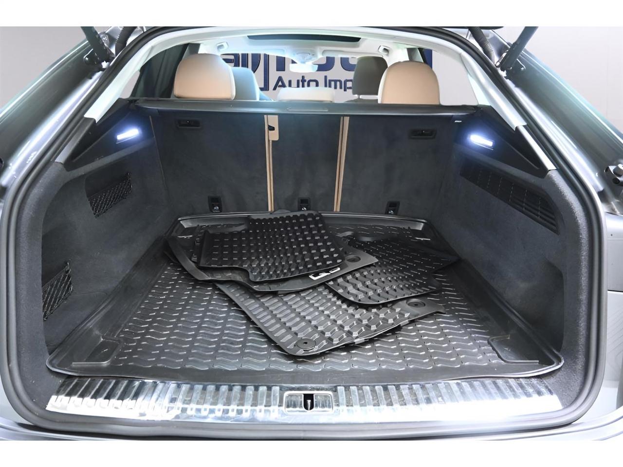 Audi Q8  2021