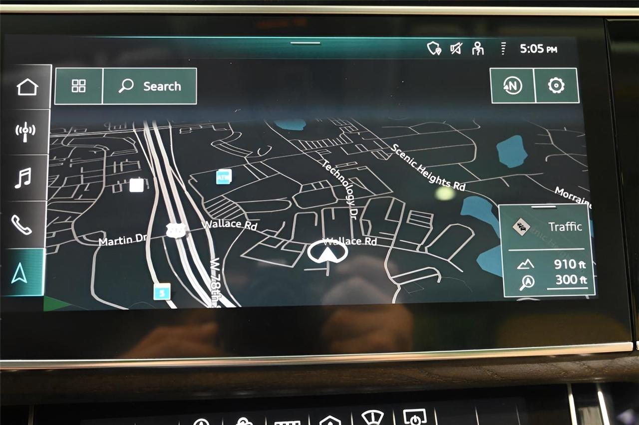 Audi Q8  2021