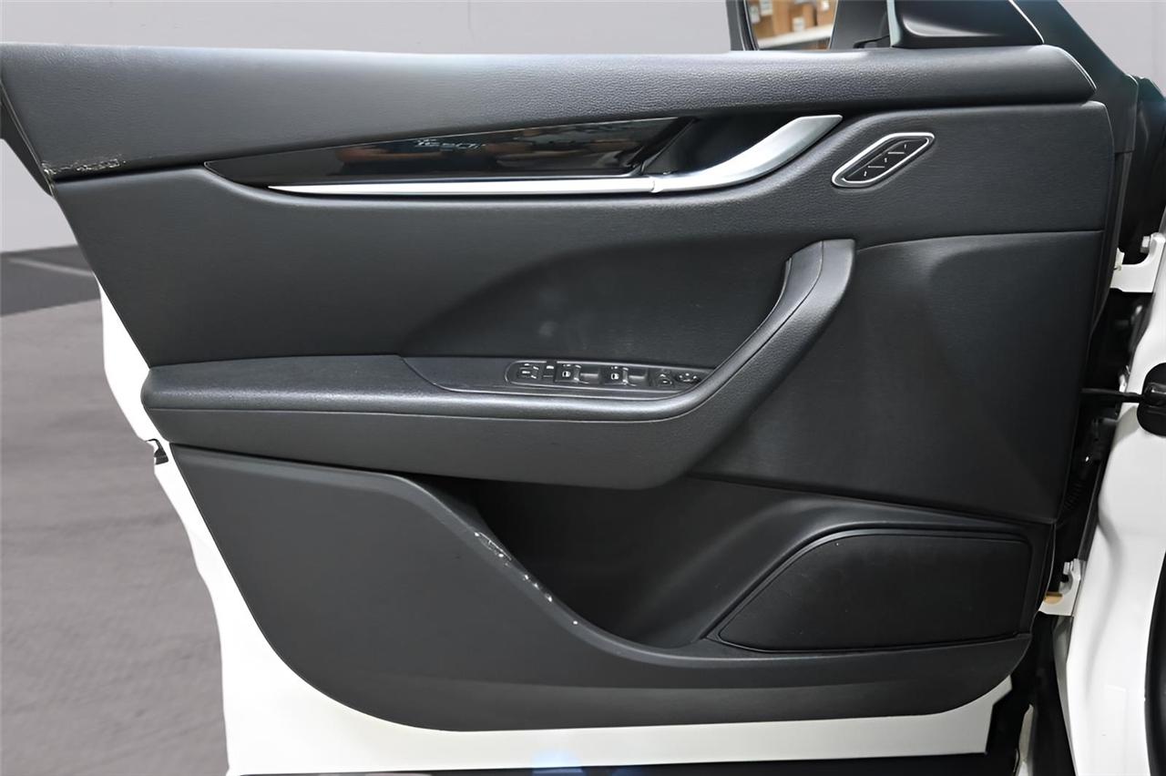 Maserati Levante  2019