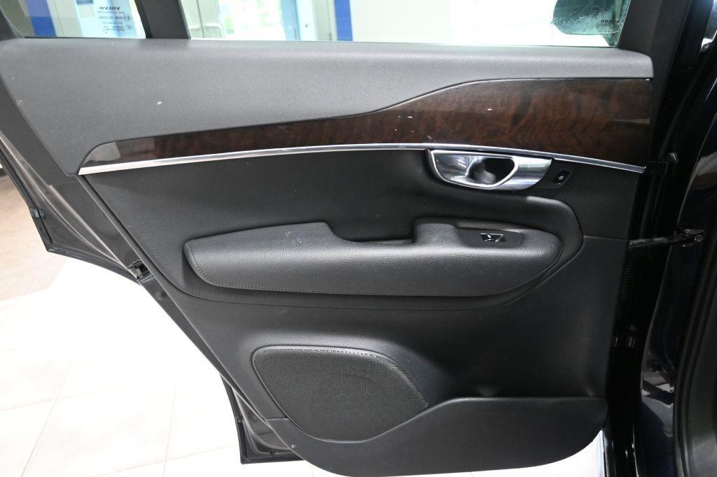 Volvo XC90  2017