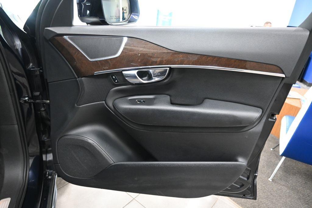 Volvo XC90  2017