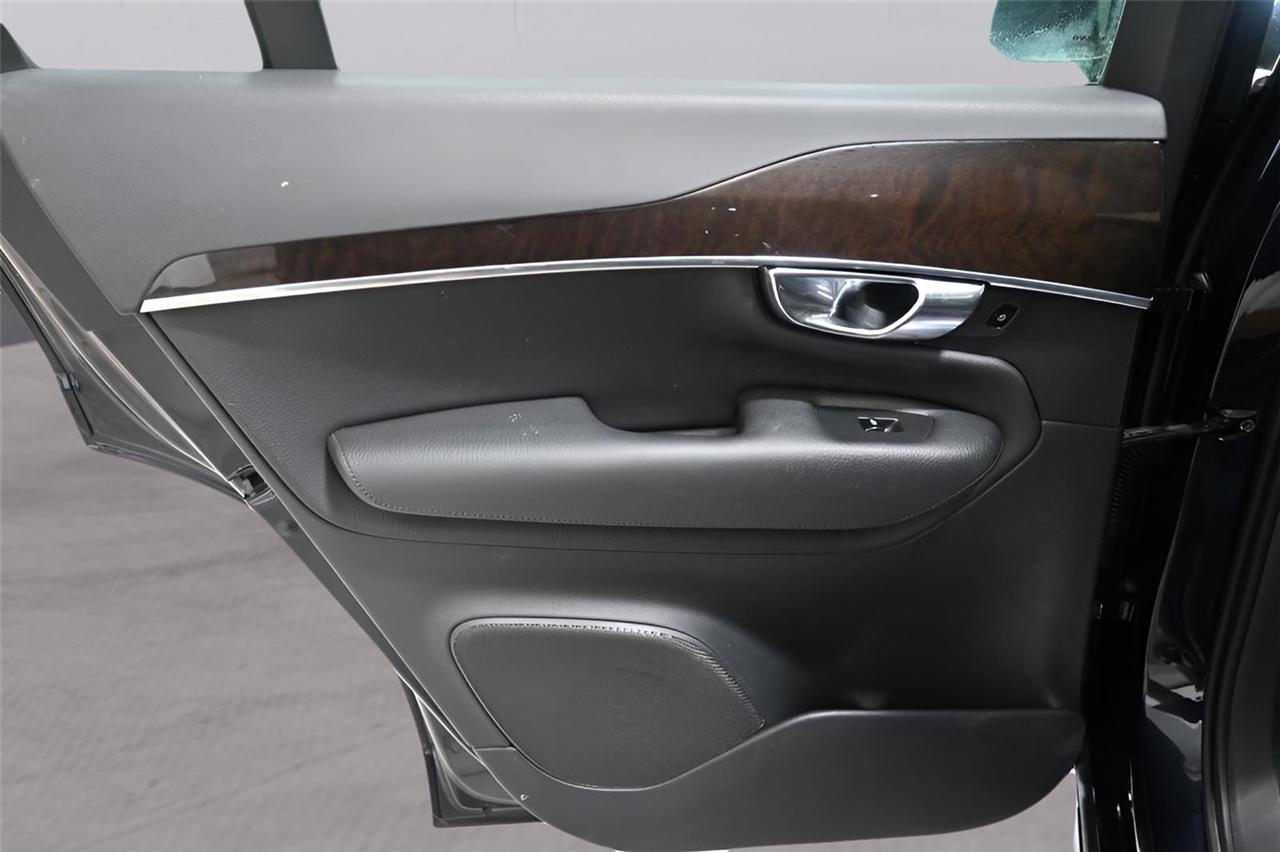 Volvo XC90  2017
