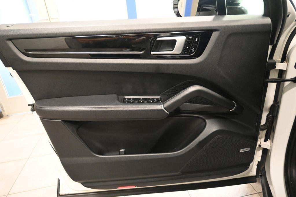 Porsche Cayenne  2019