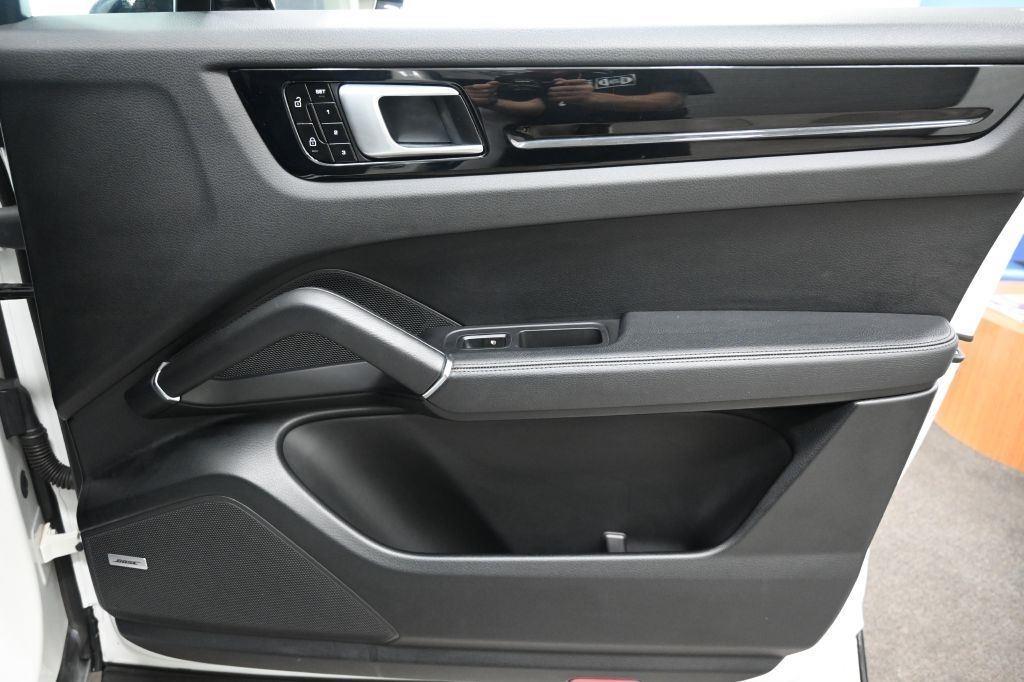 Porsche Cayenne  2019