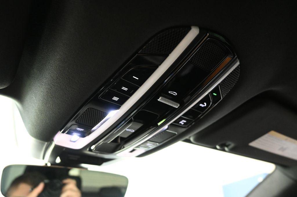 Porsche Cayenne  2019