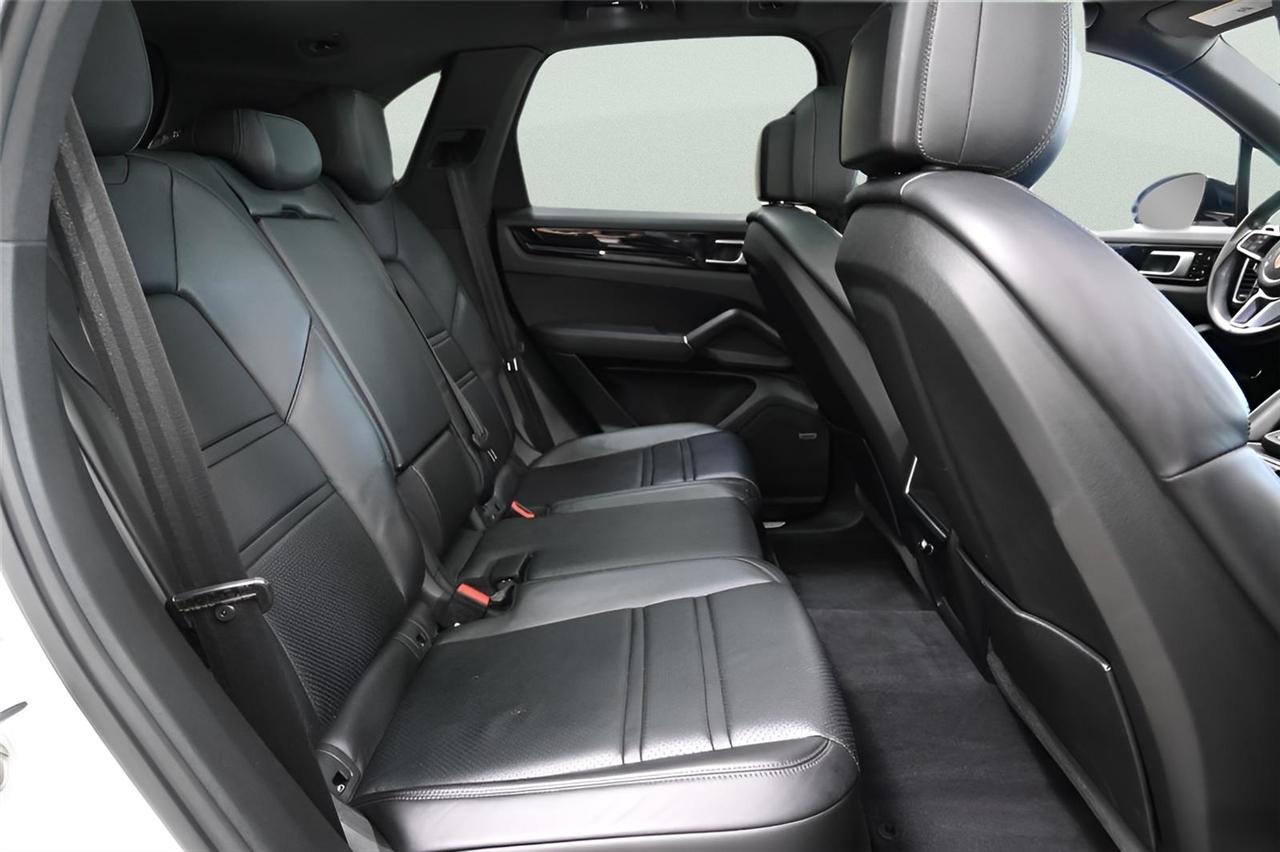 Porsche Cayenne  2019