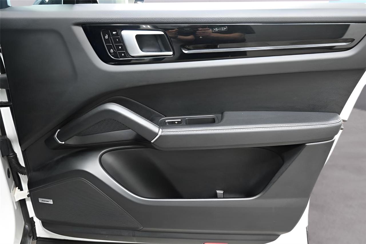 Porsche Cayenne  2019