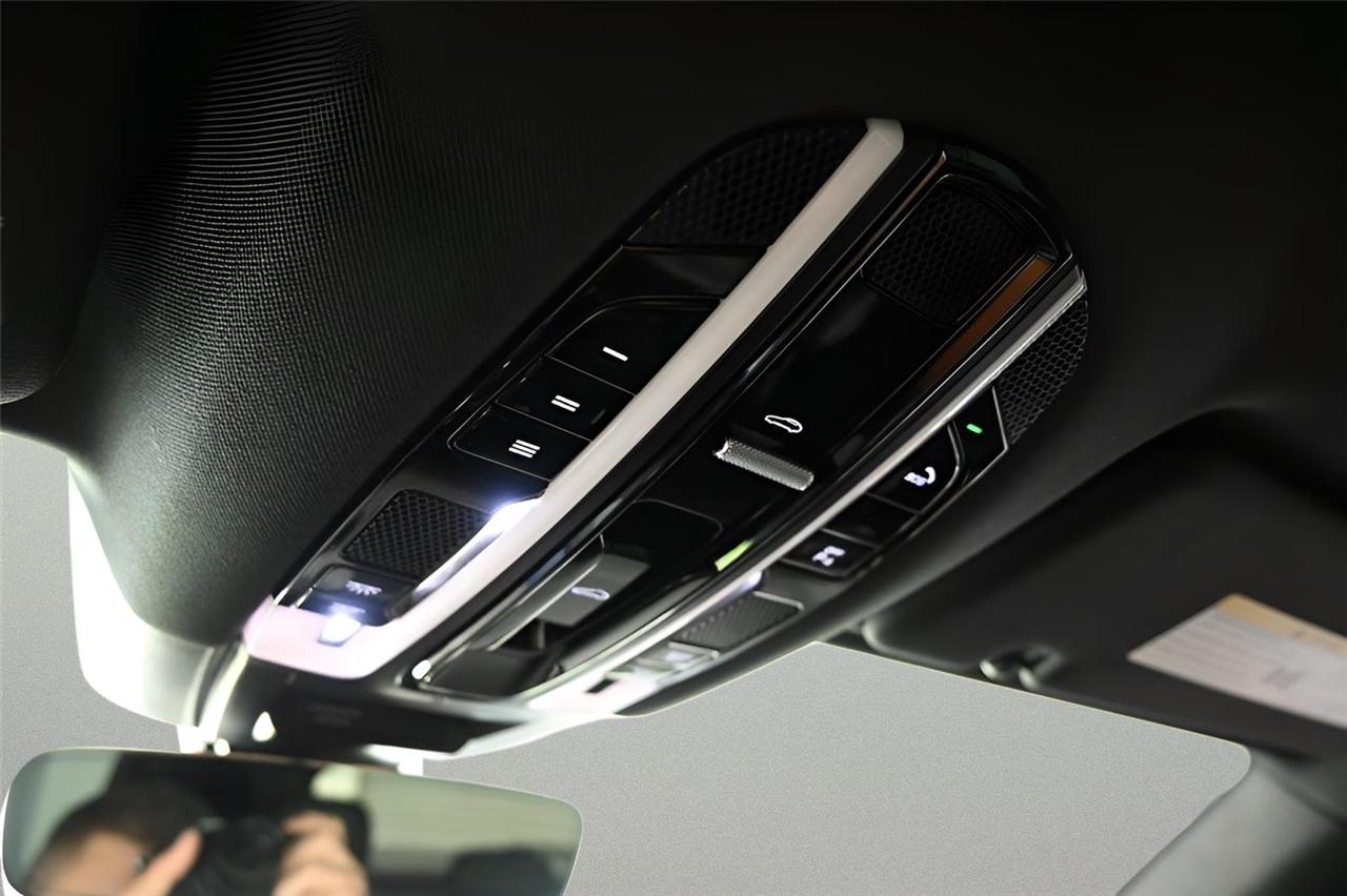 Porsche Cayenne  2019