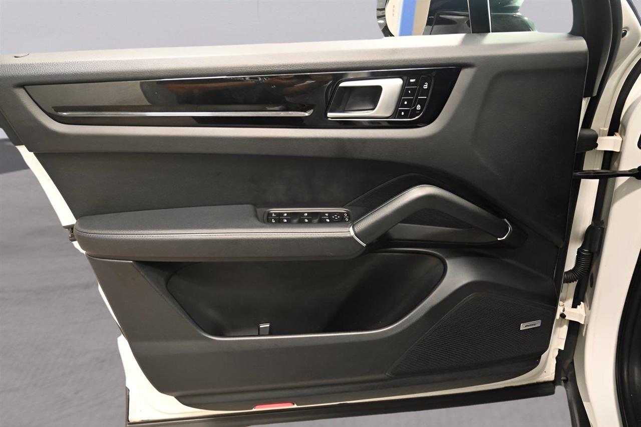 Porsche Cayenne  2019