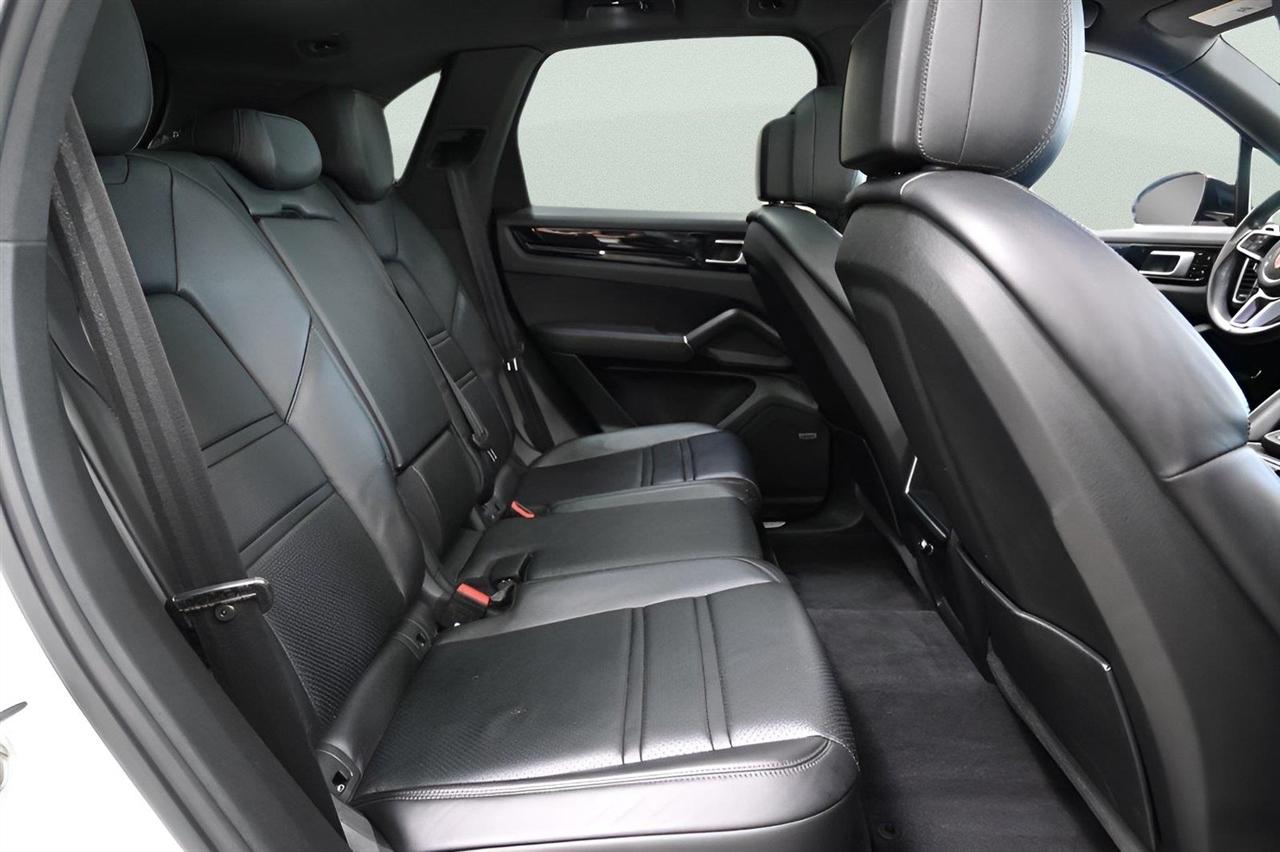 Porsche Cayenne  2019