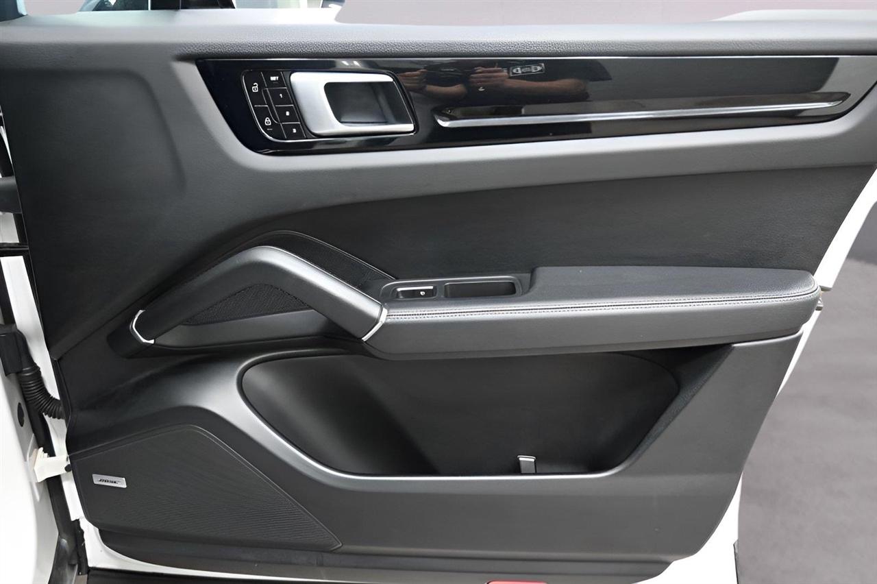 Porsche Cayenne  2019