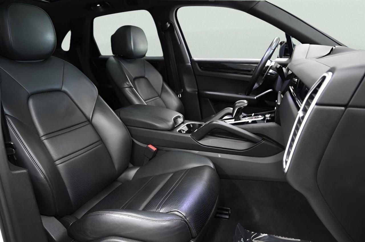 Porsche Cayenne  2019