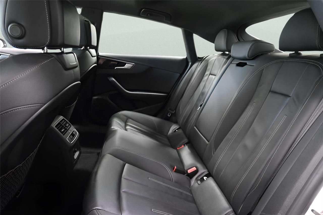 Audi A5  2021