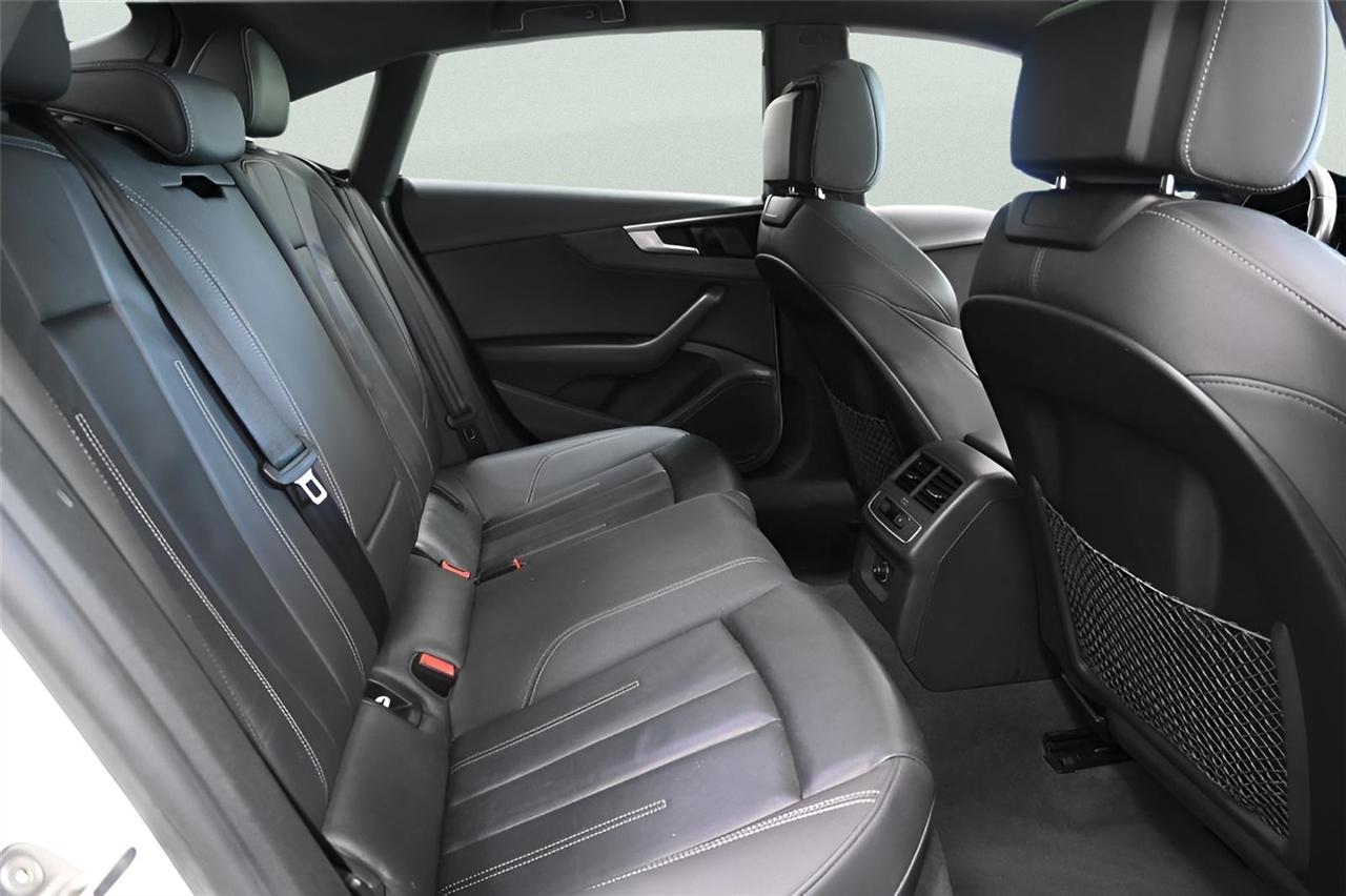 Audi A5  2021