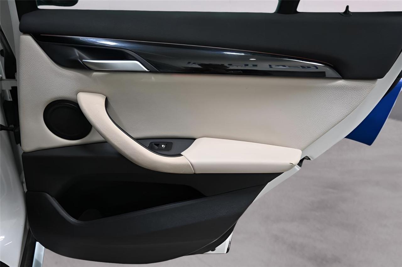 BMW X1  2018