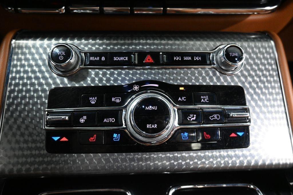 Lincoln Aviator  2021