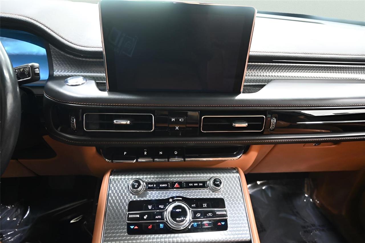 Lincoln Aviator  2021