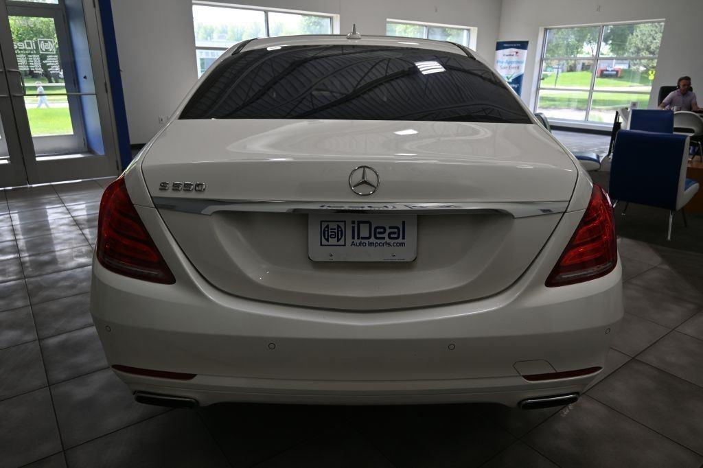 Mercedes-Benz S-Class S550 2015