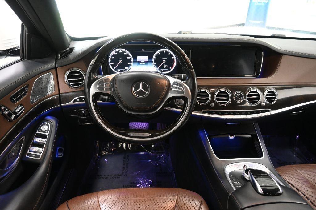 Mercedes-Benz S-Class S550 2015