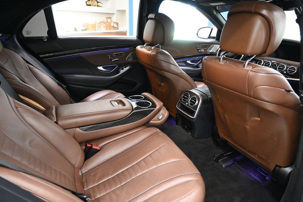 Mercedes-Benz S-Class S550 2015