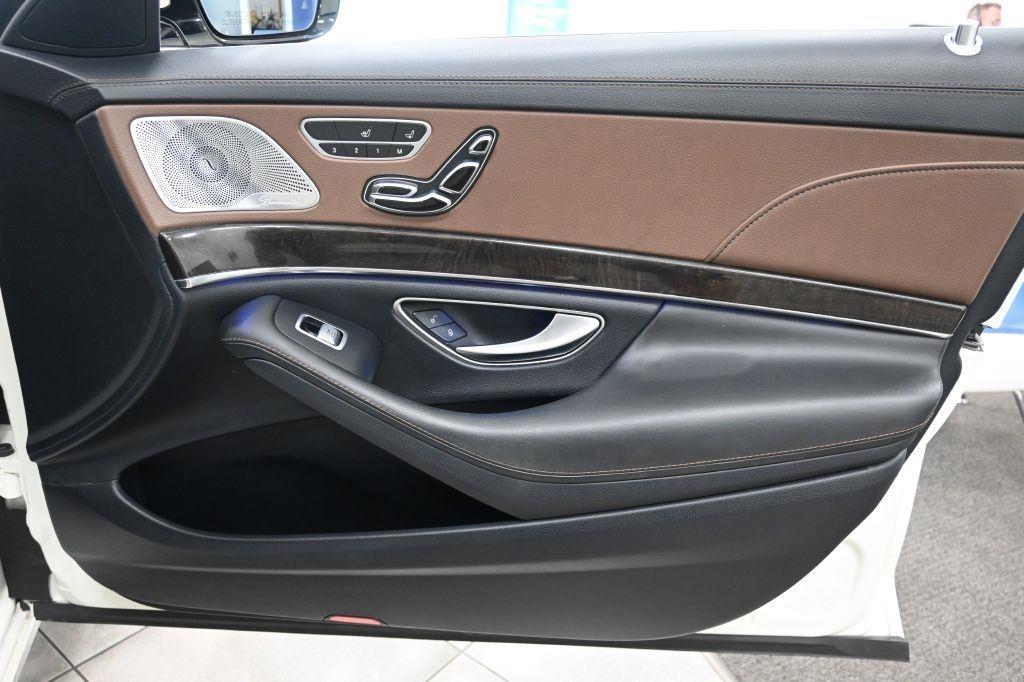 Mercedes-Benz S-Class S550 2015